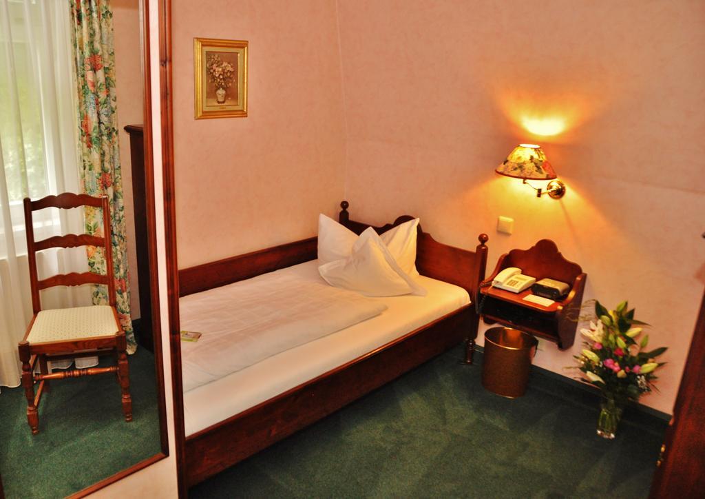 Flair-Hotel Waldfrieden Oberweißbach Εξωτερικό φωτογραφία