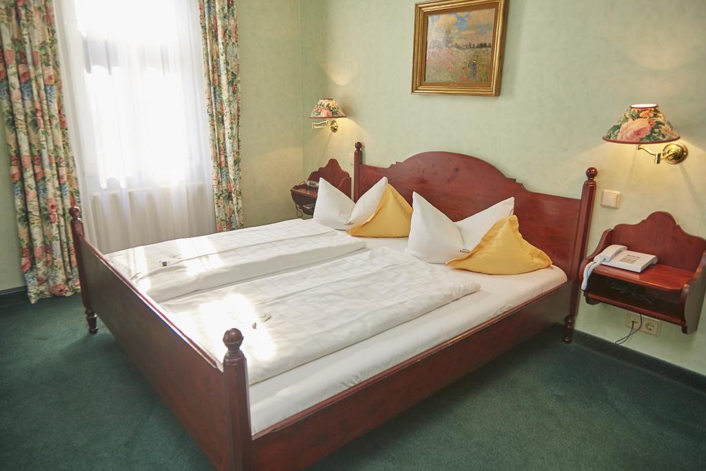 Flair-Hotel Waldfrieden Oberweißbach Εξωτερικό φωτογραφία
