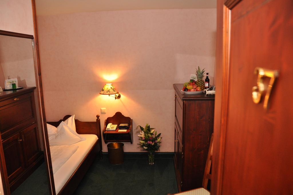 Flair-Hotel Waldfrieden Oberweißbach Εξωτερικό φωτογραφία