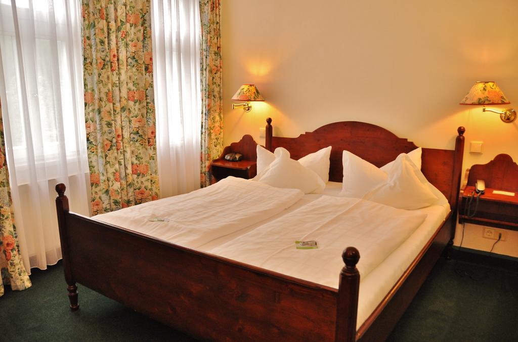 Flair-Hotel Waldfrieden Oberweißbach Εξωτερικό φωτογραφία