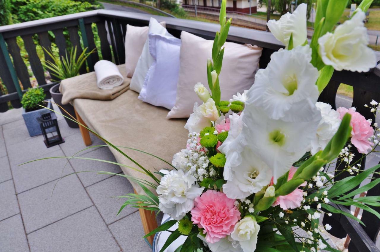 Flair-Hotel Waldfrieden Oberweißbach Εξωτερικό φωτογραφία